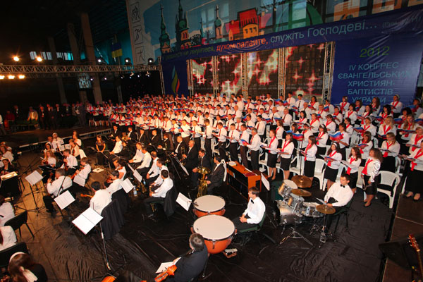 Orcestra and choir at the Baptist Congress